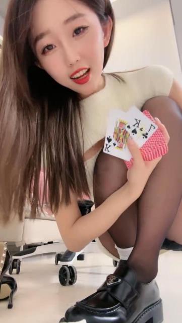 121611a5bqyr8qtybyyuxy.jpg
