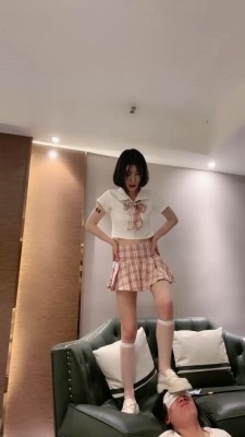 151152mzwul5rwk0e3tlet.jpg