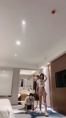 151150h0mu9d2qkq1ujda0.jpg
