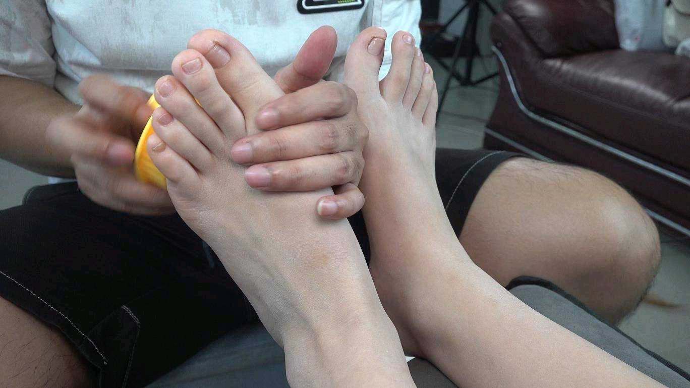 7c5893b63f0ced9b2fbc453e2da930de.jpg