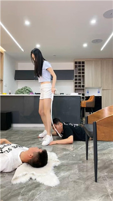 麋鹿银儿_20250515205123.JPG