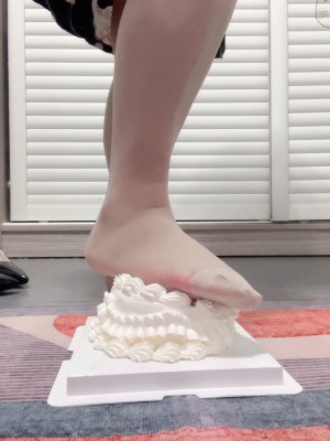 181151k9nnng4bl3goroep.jpg