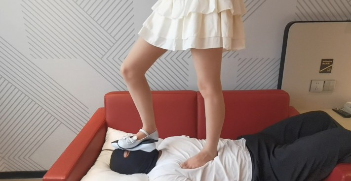 11 (8).jpg