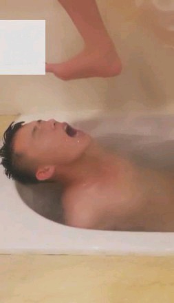 8e9bf8060741dd042a7ae2aec3d42d12.jpg