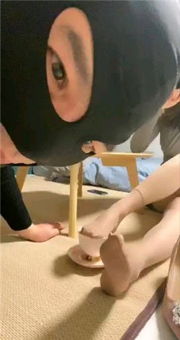 1045dfdfc512bc46c5888a03fc54e79d.jpg