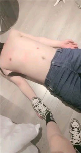 0c3392631c289f0a6e64f9217db1990e.jpg