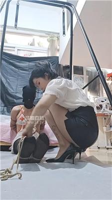 150455aq7addd7khus470s.jpg