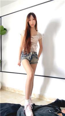 180054adtfu1zcr1nddnyn.jpg