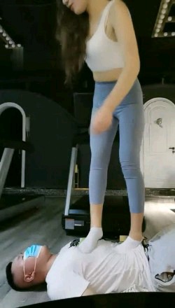 a2d61b2431596d25e799c137144a9c66.jpg