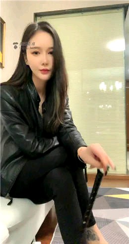 0bcf4d12214a7779f1ff2d52dedeaca8.jpg