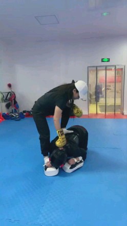 76fa836e0cdbb1428b92d863e8db8110.jpg