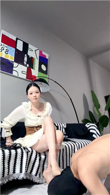 小琼4422