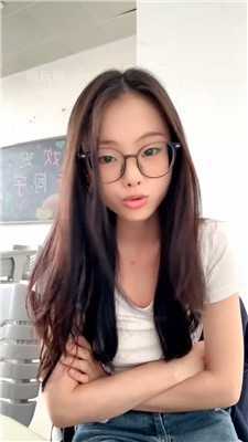 【盐盐】女班长训废物狗同学    260921-11BP
