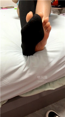 【奶味小仙女】黑棉袜裸足炸    260923-5BP